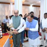 राज्यपाल  और मुख्यमंत्री  की उपस्थिति में लोक भवन से ‘नशा मुक्त युवा विकसित भारत संकल्प अभियान’ का शुभारंभ