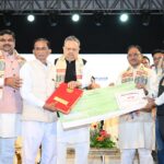 कोसा की चमक अब वैश्विक बाजार तक : मुख्यमंत्री ने लॉन्च किया छत्तीसगढ़ का प्रीमियम हैंडलूम ब्रांड ‘कोशल फैब’
