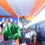 केंद्रीय रेल मंत्री  और मुख्यमंत्री ने रावघाट – रायपुर एवं रायपुर – कुरूद यात्री रेल सेवाओं को दिखाई हरी झंडी